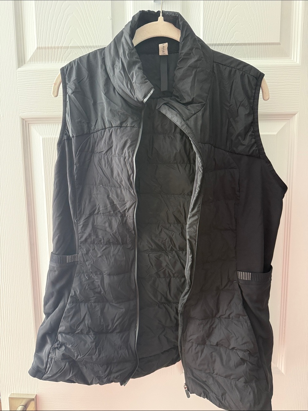 Lululemon Women’s Black Quilted Vest Jacket - Brand Unlisted